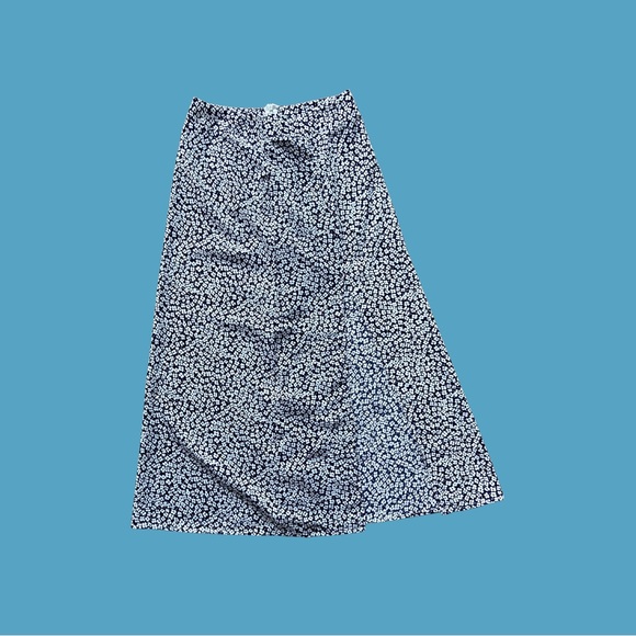 1222 Navy Blue Ruched Slit Skirt